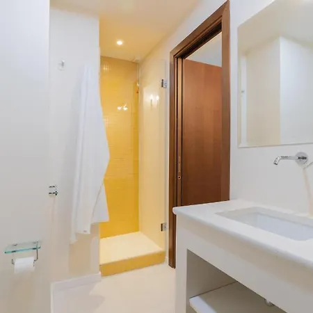 Corso Novara 5 Design 아파트